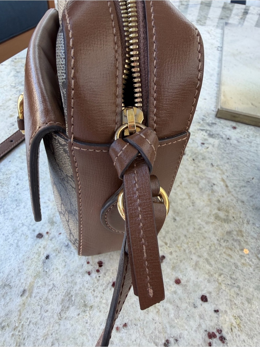Gucci Brown GG Supreme Crossbody with Gold Horsebit - Picture 6 of 8